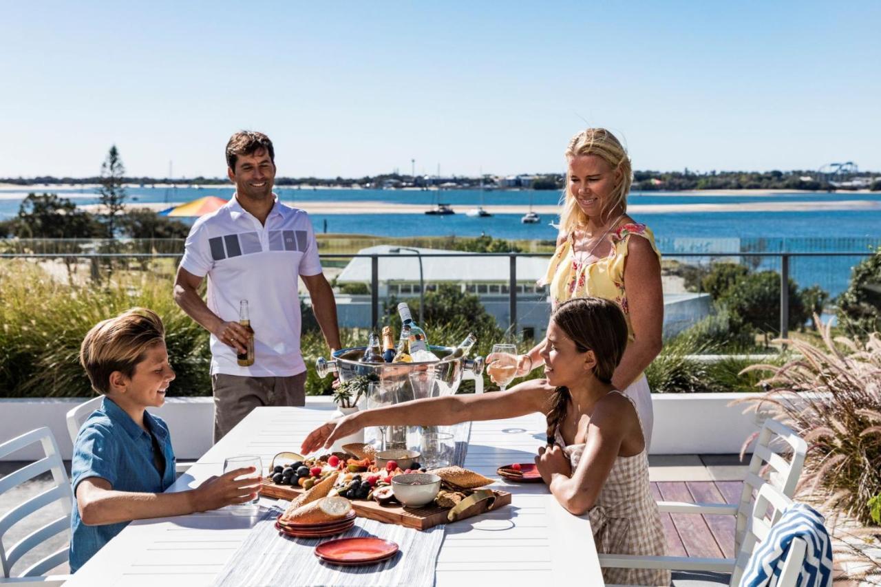 Sky Broadwater Apartments Southport Dış mekan fotoğraf