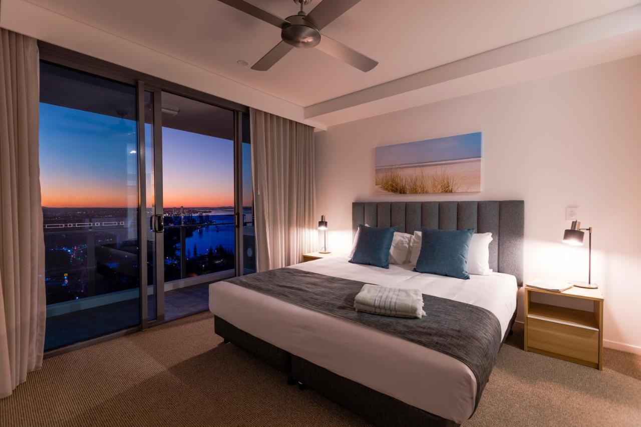Sky Broadwater Apartments Southport Dış mekan fotoğraf