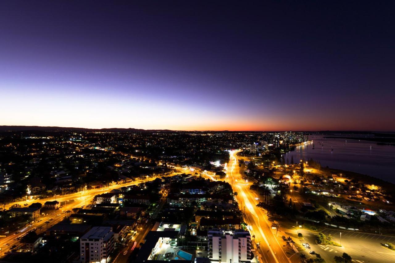 Sky Broadwater Apartments Southport Dış mekan fotoğraf